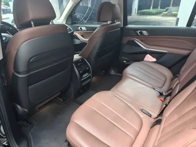 BMW X7 — Фото автомобиля 8