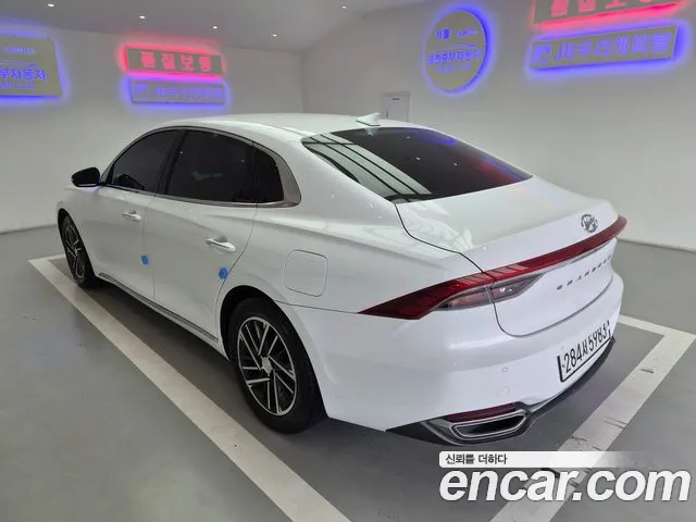 Hyundai Grandeur New — Фото автомобиля 5
