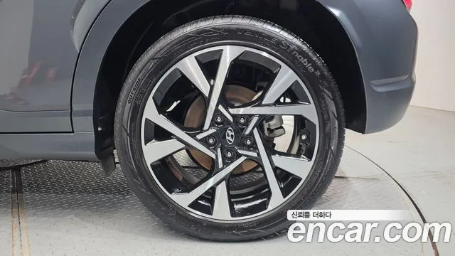 Hyundai Kona Новый Kona Бензин 1.6 турбо 2WD — Фото автомобиля 21