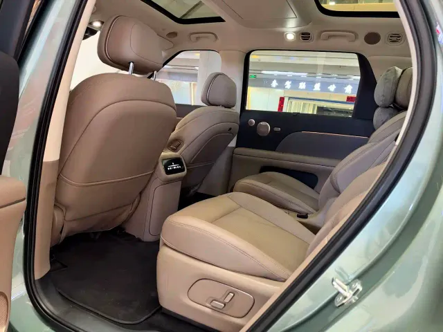 IM Motors LS8 — Фото автомобиля 10