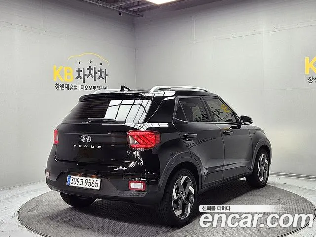 Hyundai Venue Venue 1.6 Flux — Фото автомобиля 2