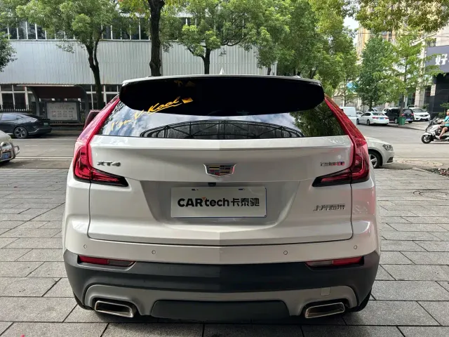 Cadillac XT4 — Фото автомобиля 14