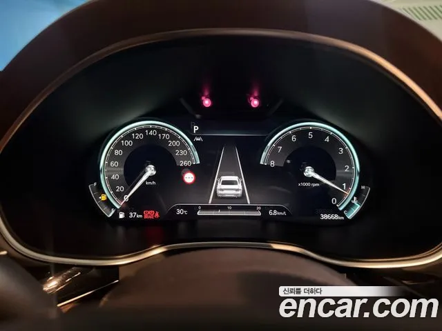 Genesis G80 Бензин 2.5 турбо 2WD — Фото автомобиля 6