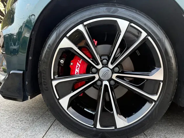 Geely Xingrui — Фото автомобиля 10