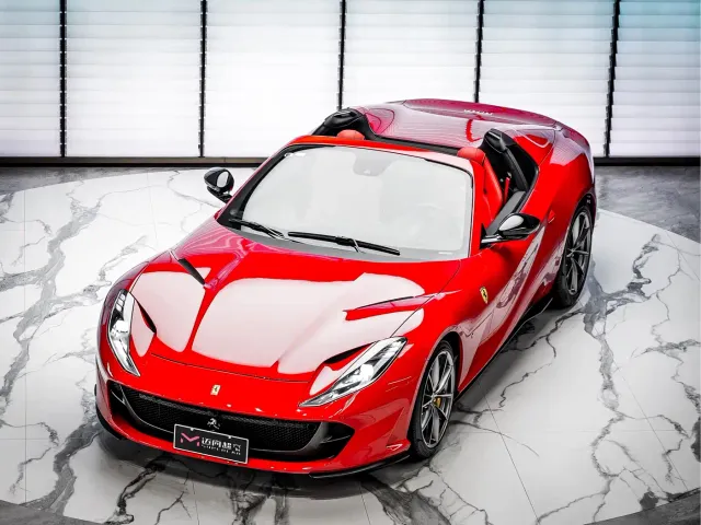 Ferrari 812 — Фото автомобиля 2