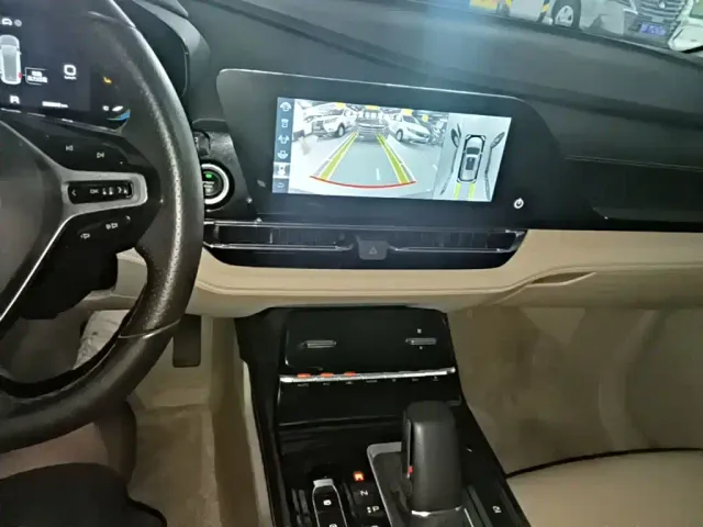 Wuling Victory — Фото автомобиля 12