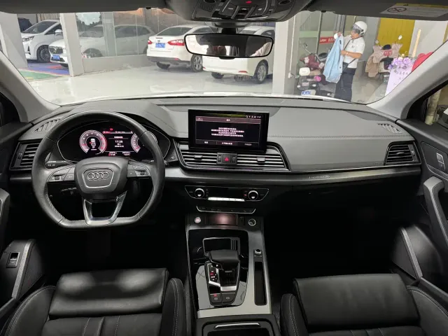 Audi Audi Q5L 2024 Model 40 TFSI Fashion Dynamic — Фото автомобиля 5