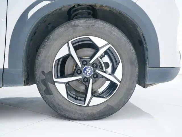 BYD Yuan UP — Фото автомобиля 25