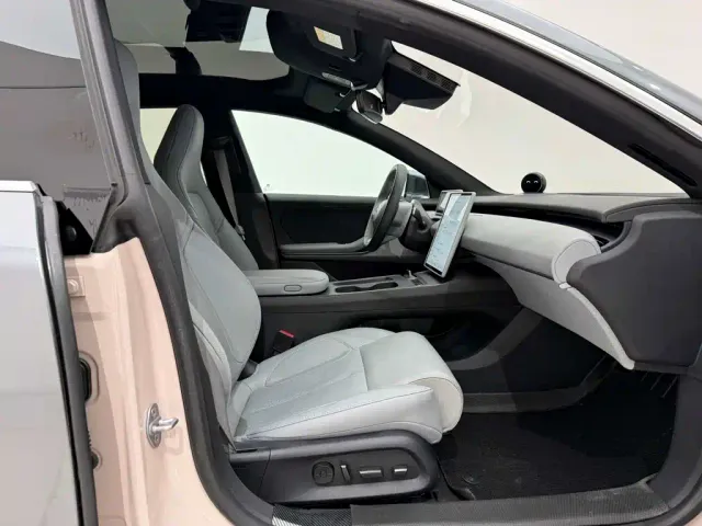 Nio ET5 Touring — Фото автомобиля 15