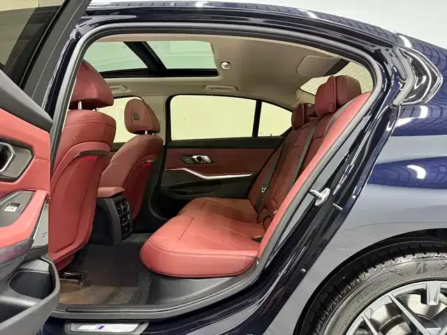 BMW 3 Series — Фото автомобиля 8