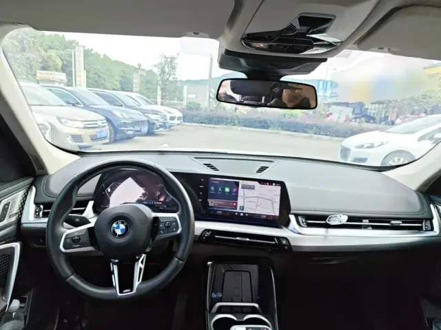 BMW X1 — Фото автомобиля 9