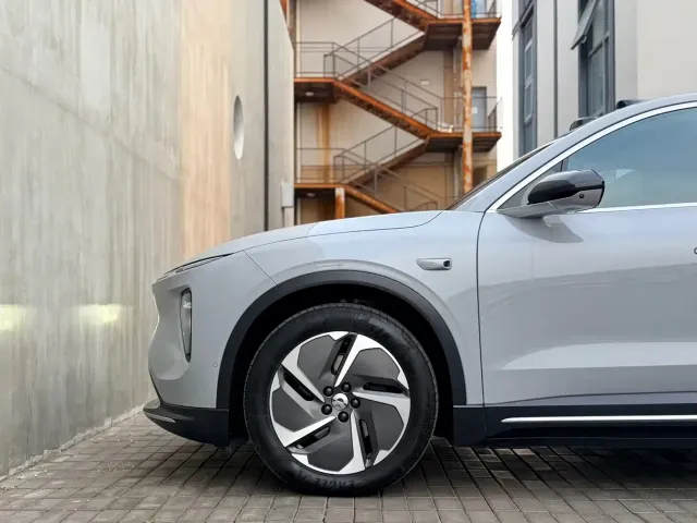 Nio EC6 — Фото автомобиля 10