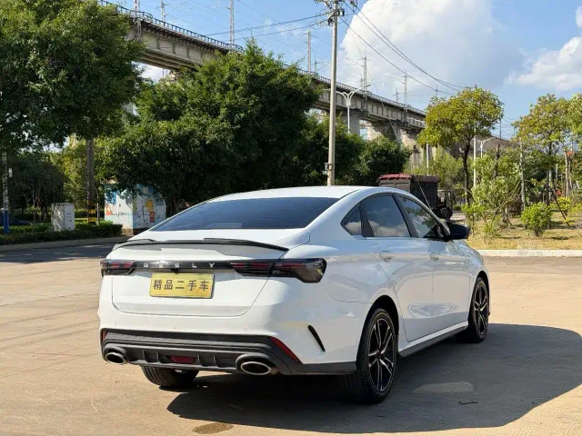 Geely Binrui — Фото автомобиля 7