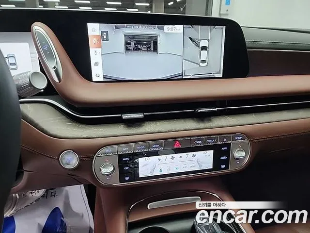 Genesis G90 Бензин 3.5 турбо AWD — Фото автомобиля 10