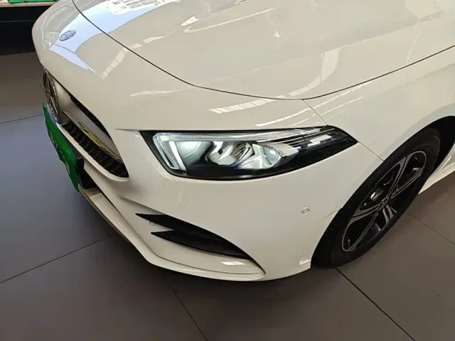 Mercedes-Benz A-Class — Фото автомобиля 23