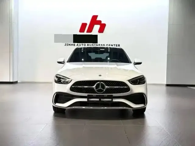 Mercedes-Benz C-Class — Фото автомобиля 2