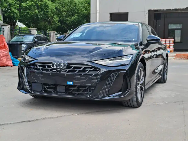 Фотография автомобиля — Audi A6L