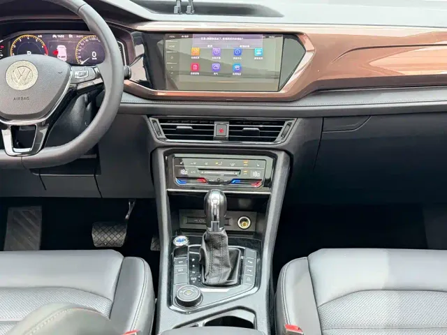 Volkswagen Tharu — Фото автомобиля 28