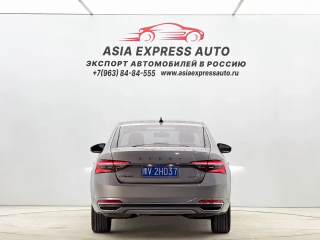 Skoda Superb — Фото автомобиля 5