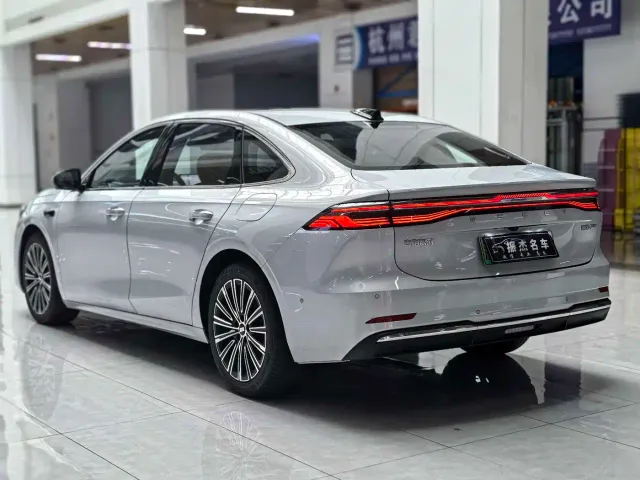 Geely Galaxy A7 — Фото автомобиля 13