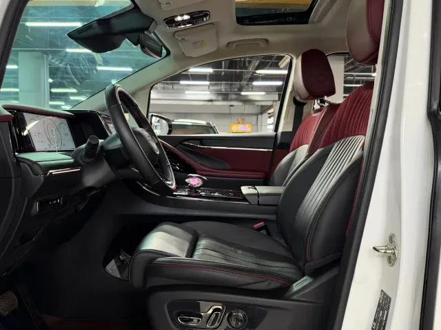 GAC Trumpchi E9 — Фото автомобиля 7