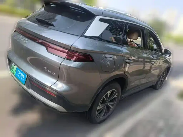BYD Song Pro — Фото автомобиля 2