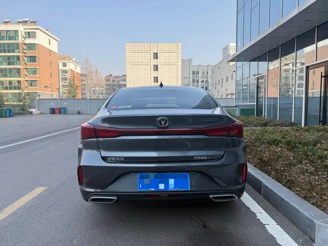 Changan Eado — Фото автомобиля 8
