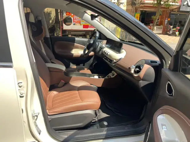 Wuling Bingo — Фото автомобиля 4