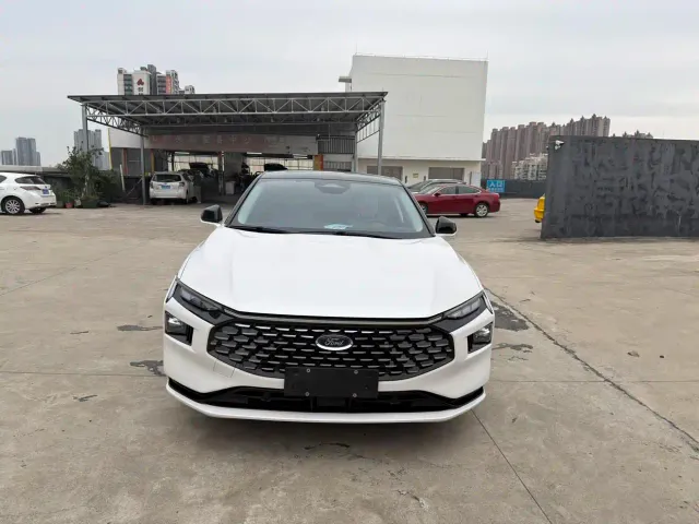 Ford Mondeo — Фото автомобиля 2