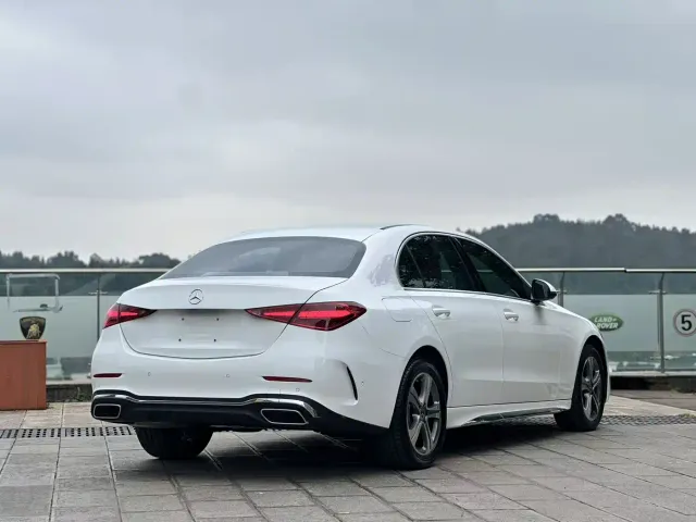 Mercedes-Benz C-Class — Фото автомобиля 4