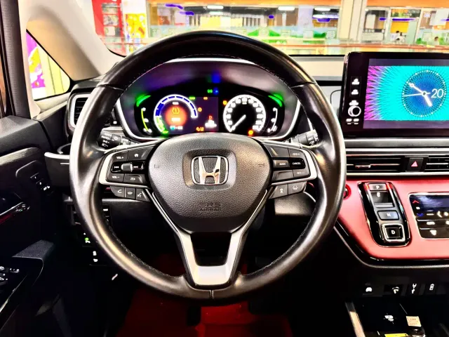 Honda Elysion — Фото автомобиля 19