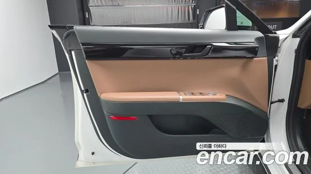 Hyundai Grandeur GN7 — Фото автомобиля 12