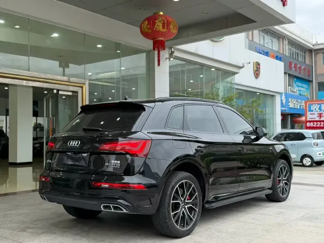 Audi Q5L — Фото автомобиля 7
