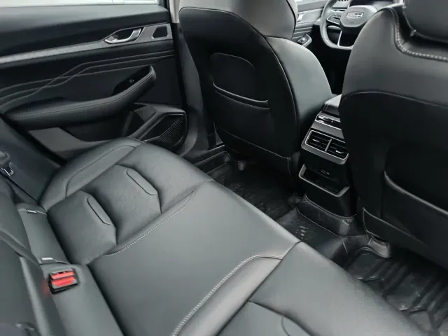 Geely Xingrui — Фото автомобиля 15