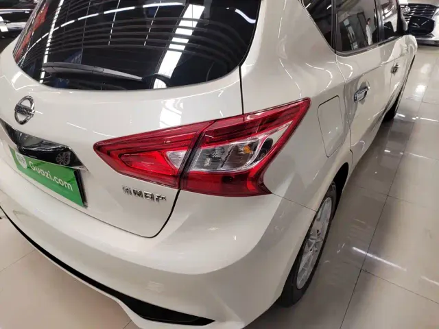 Nissan Tiida — Фото автомобиля 23