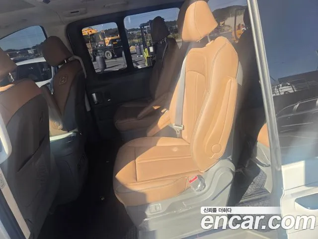 Hyundai Staria — Фото автомобиля 16