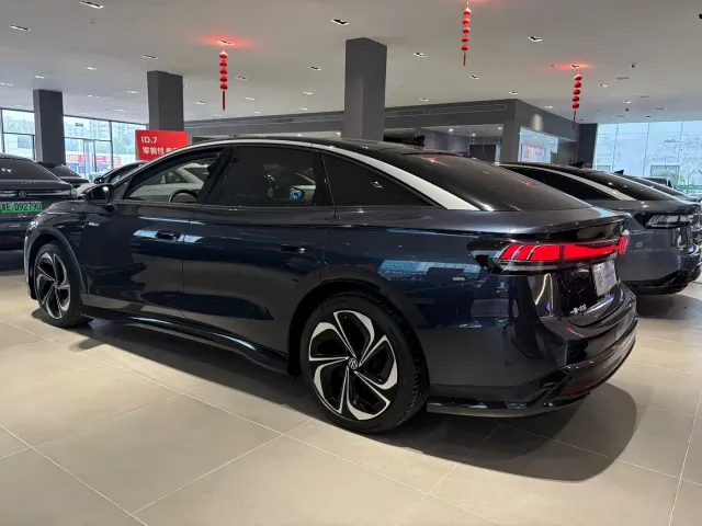 Volkswagen ID.7 Vizzion — Фото автомобиля 12