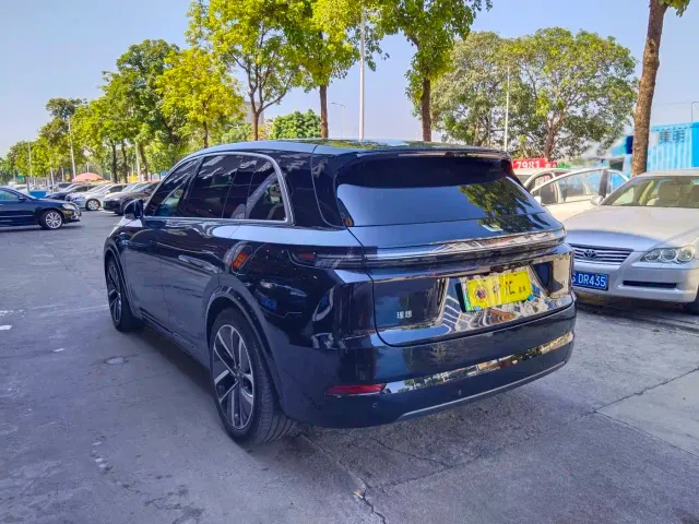 Li Auto L7 — Фото автомобиля 7