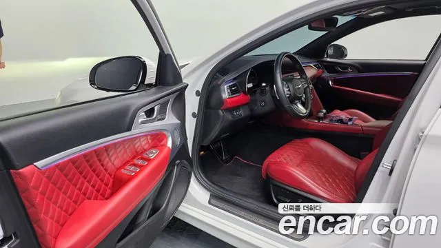 Genesis G70 — Фото автомобиля 10