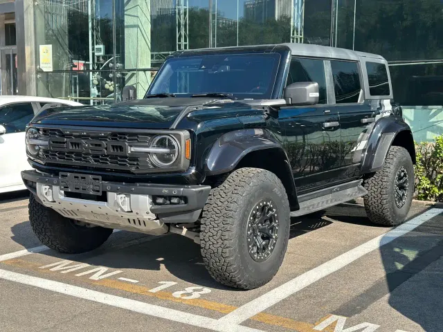 Фотография автомобиля — Ford Bronco