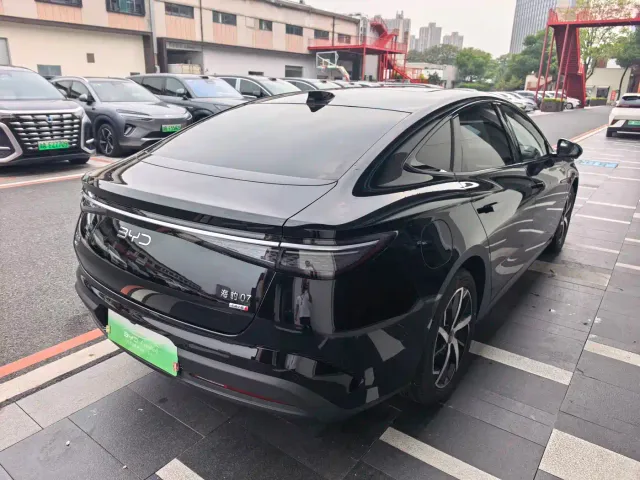 BYD Seal 07 DM-i — Фото автомобиля 6