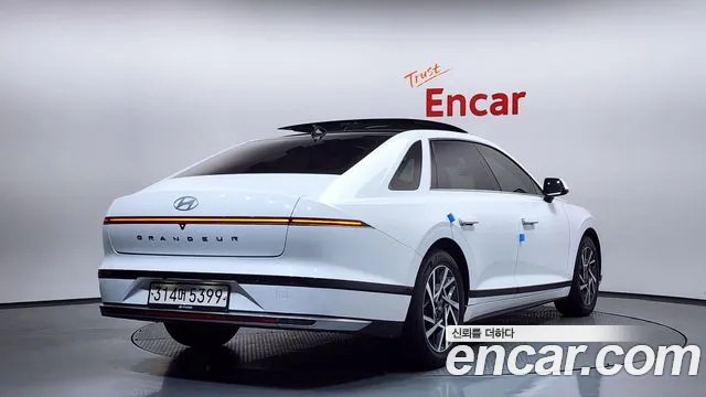 Hyundai Grandeur Grandeur (GN7) 2.5 Бензин 2WD — Фото автомобиля 2