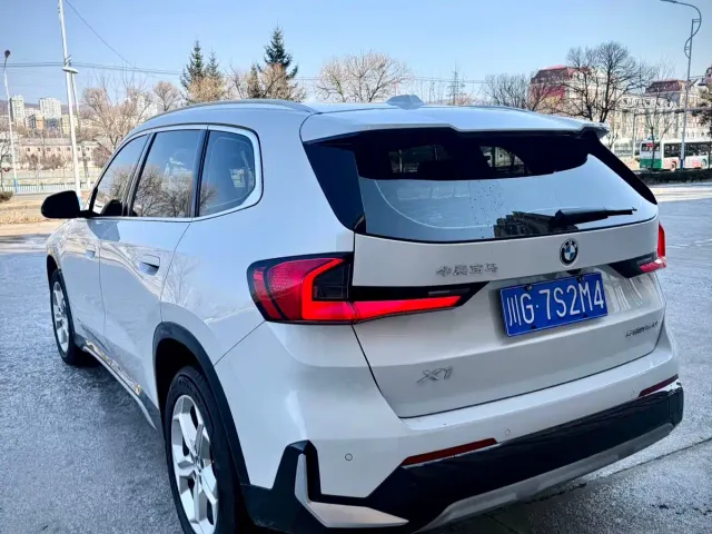 BMW X1 — Фото автомобиля 4
