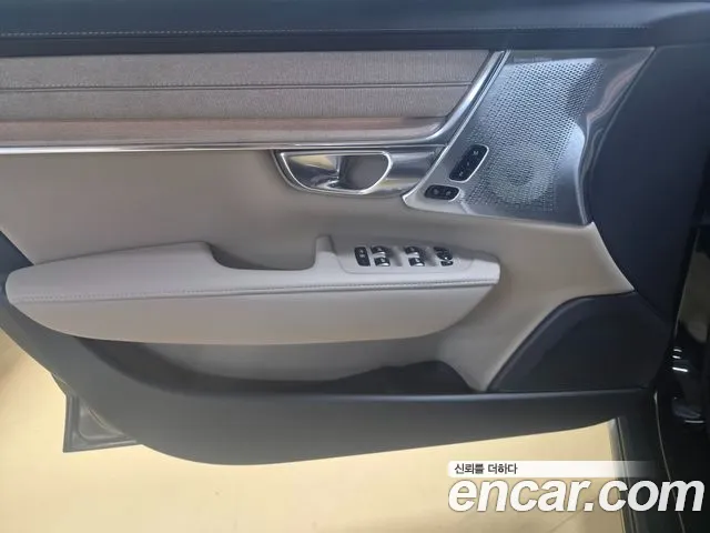 Вольво S90 — Фото автомобиля 13