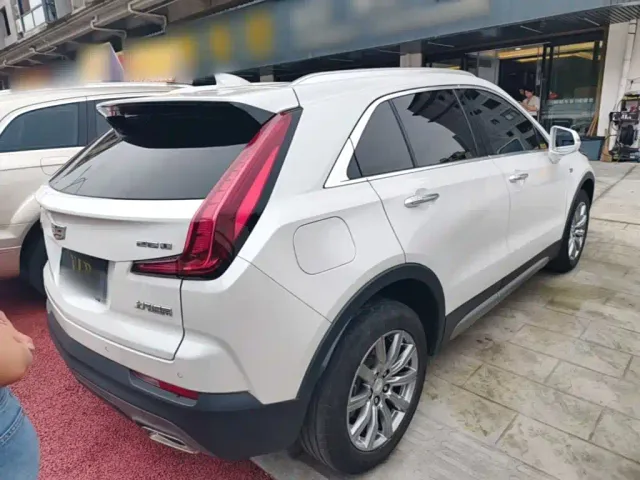 Cadillac XT4 — Фото автомобиля 6