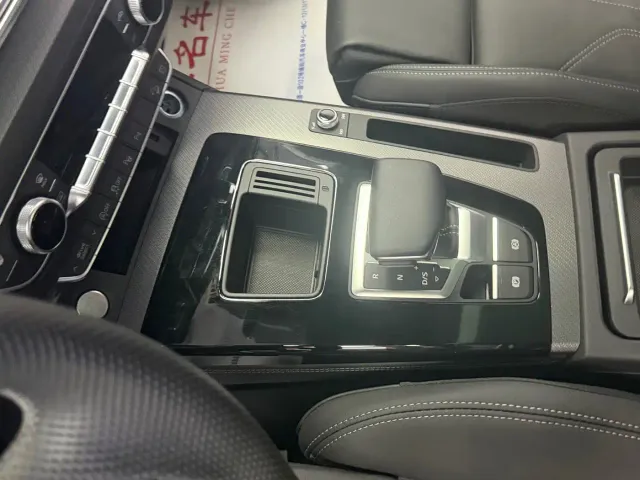 Audi Q5L — Фото автомобиля 11