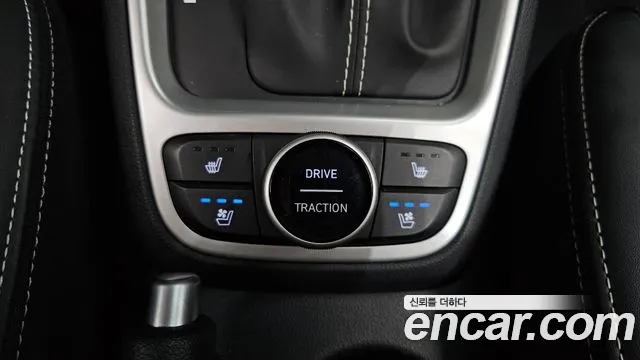 Hyundai Venue — Фото автомобиля 26
