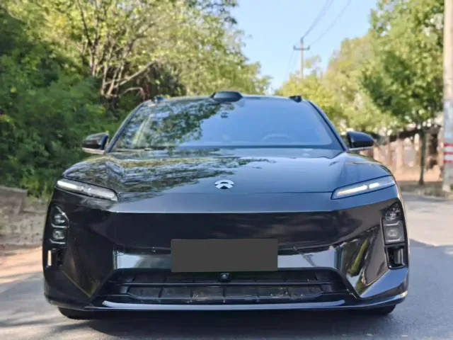 Nio ET5 Touring — Фото автомобиля 2