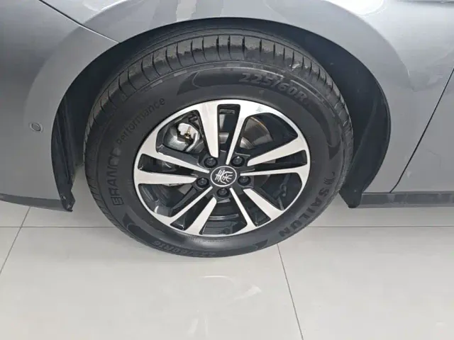 BYD Qin PLUS — Фото автомобиля 22