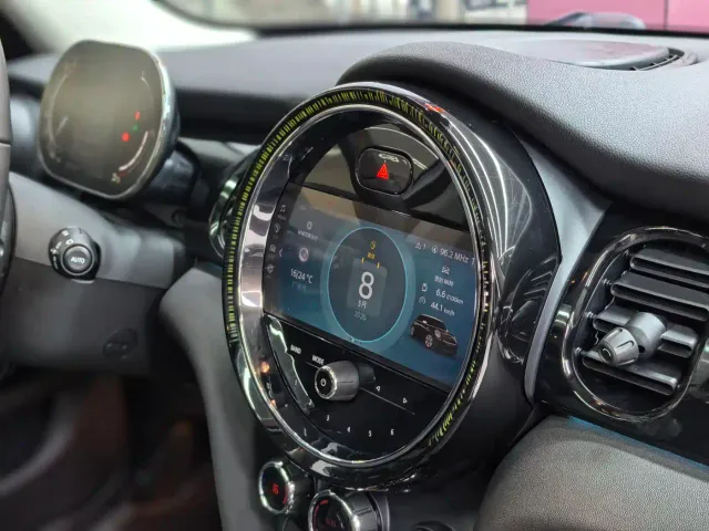 MINI Hatch — Фото автомобиля 24
